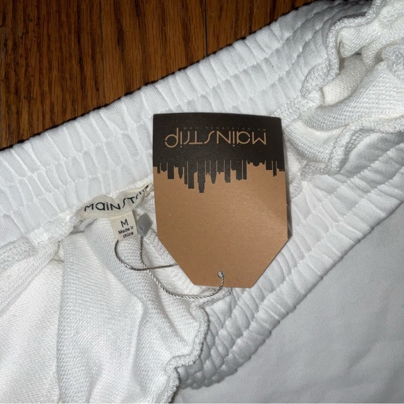 White Star shorts - Picture 2 of 4